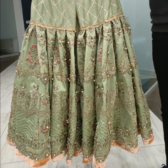 Original Mohsin Naveed Ranjha Zamrud Bridal Gharara - Picture 13 of 17